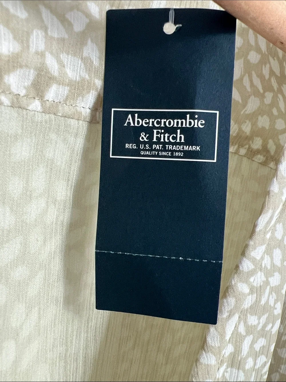 Abercrombie & Fitch | Cream Printed Wrap Blouse Business Casual NWT Size M